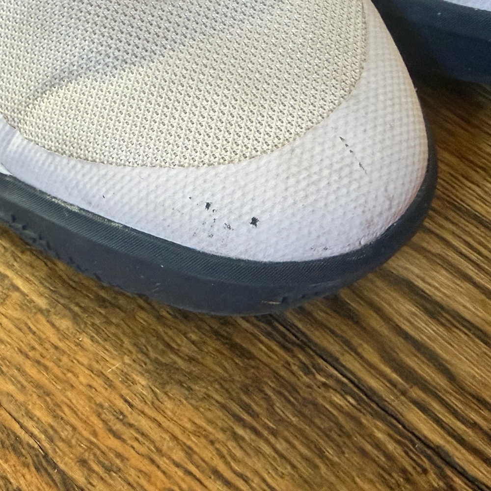 Nike Team Hustle D10 SE Purple Silver Shoes Kids Size 6Y - Picture 5 of 8